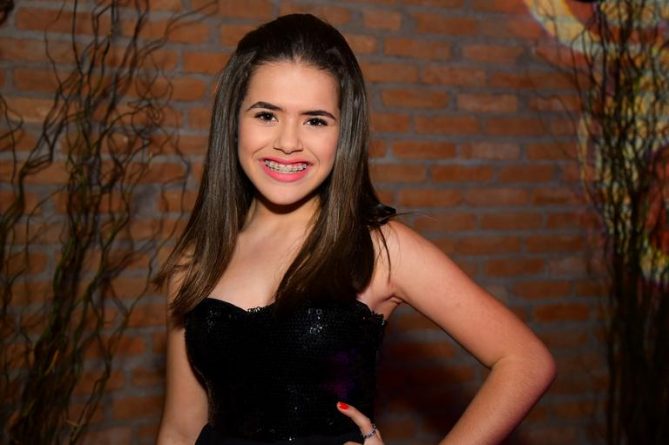 Pai de Maísa diz que acionou polícia após atriz ser atacada com mensagens pornográficas