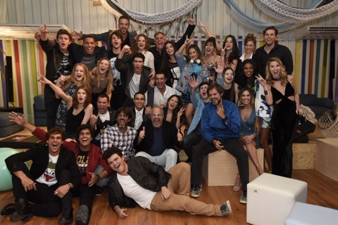 Elenco e equipe se reúnem para lançamento de “Malhação: Pro Dia Nascer Feliz”