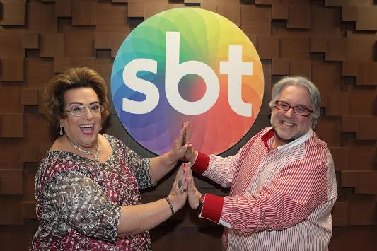 Mamma Bruschetta e Leão Lobo acabam de assinar com o SBT
