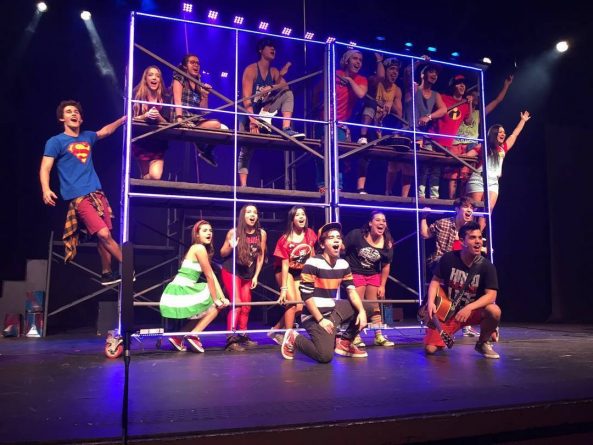 Ex-atores de “Carrossel” e “Chiquititas” estreiam peça musical em São Paulo