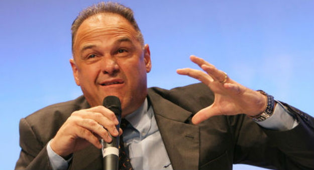 Oscar Schmidt ganha talk show no FOX Sports