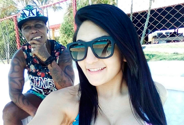 Pepê descobre que sua mulher está grávida de dois meninos