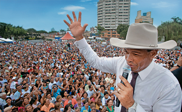 Ministério Público instaura inquérito para investigar atrações religiosas na TV aberta