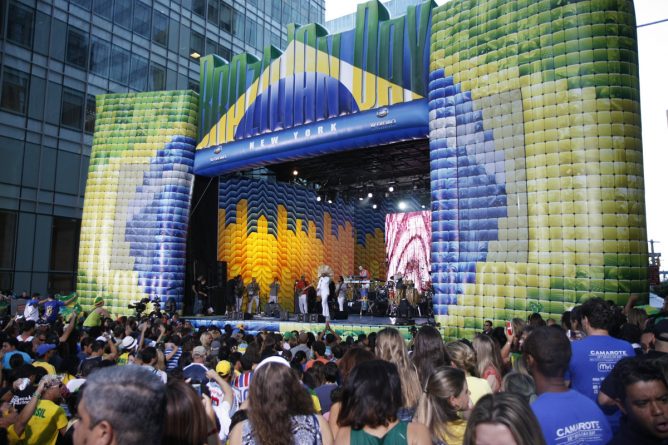 Globo estuda transmitir próximo “Brazilian Day” ao vivo para o Brasil
