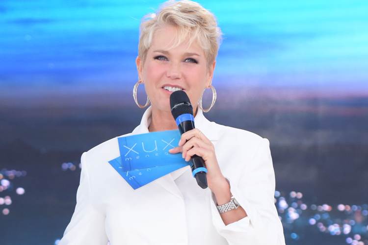 Xuxa volta aos anos 80 e derruba audiência da Record