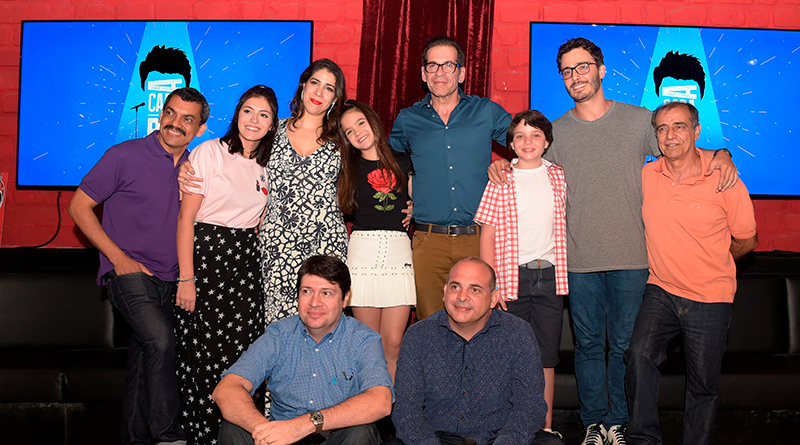 Globo promove lançamento da série “A Cara do Pai” em boliche