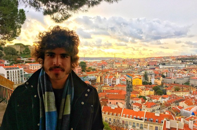 Caio Castro faz pedido e Globo libera viagem para Portugal