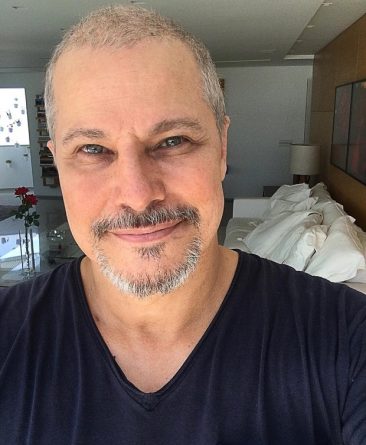 Edson Celulari agradece apoio na luta contra o câncer: “Um coração pleno de obrigados”