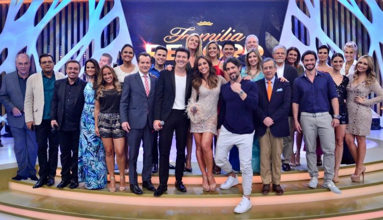 Record escala Sérgio Marone e Camila Rodrigues para “Família Record”