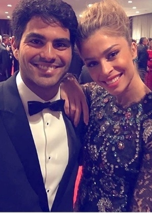Grazi e namorado no Emmy Internacional em NY