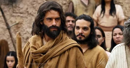 Record divulga chamada dos filmes que serão exibidos como especiais de fim de ano; confira
