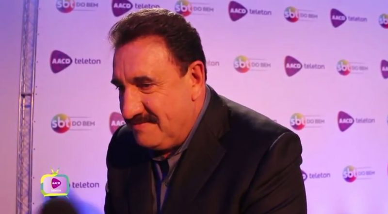 Ratinho explica motivo do “Teste de DNA” ser gravado: “É que eu tenho muito medo do DNA”