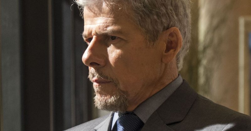 Em “A Lei do Amor”, Helô deixará Tião desesperado