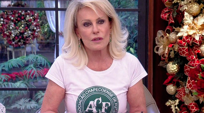 Ana Maria Braga presta homenagem às vítimas da queda do avião da Chapecoense