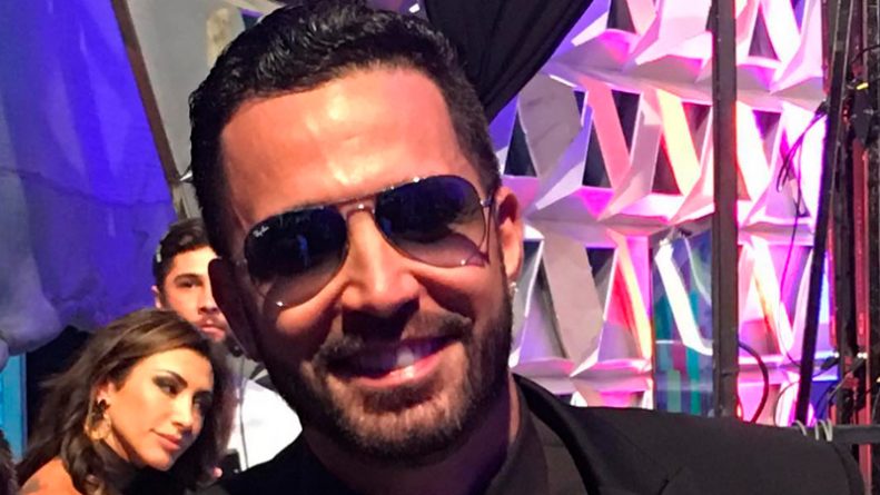 Latino faz piada sobre nascimento de terceiro filho de Kelly Key