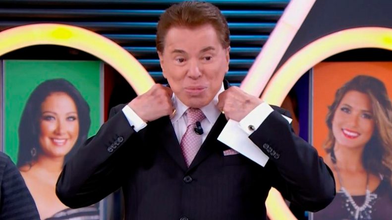 Após deixar microfone prateado, Silvio Santos pode apresentar programas sem gravata