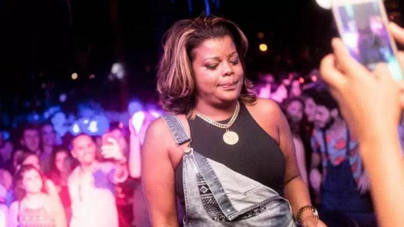 Alcione declara apoio a Tati Quebra Barraco: “Que seu filho descanse em paz sempre”