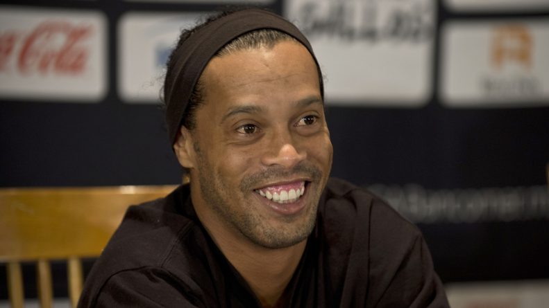 Ronaldinho Gaúcho é tio-avô; confira