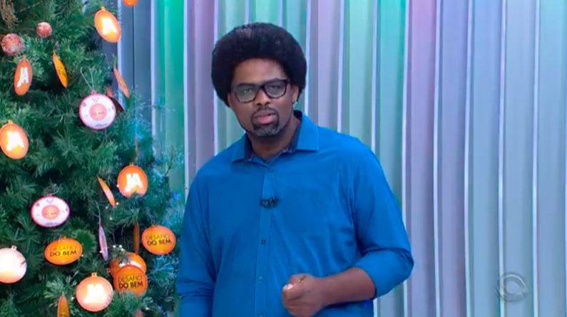 Após comentário racista, repórter da RBS TV presta queixa na polícia