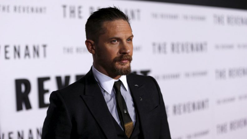 Tom Hardy diz que ficou com sequelas físicas após vilão em “Batman”