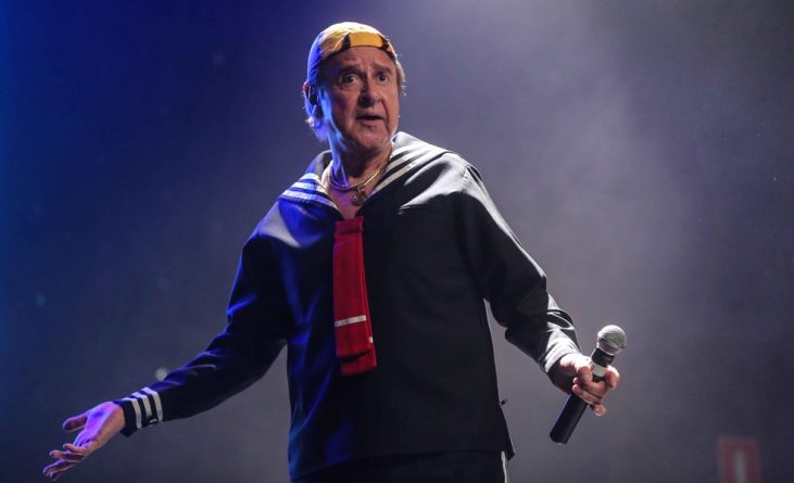 Após mais de 40 anos, Carlos Villagrán decide aposentar personagem Quico