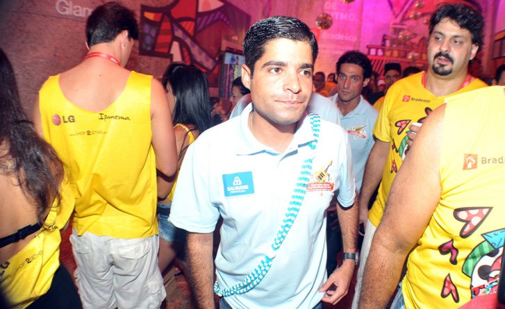 Prefeito de Salvador faz campanha para encontrar Foliã que deu “cortada” em repórter da Globo News