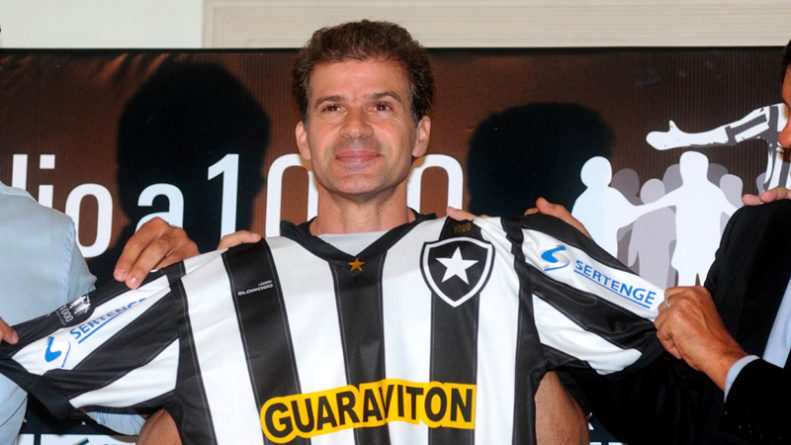 Túlio Maravilha é banido da Globo após mostrar nude para apresentadora