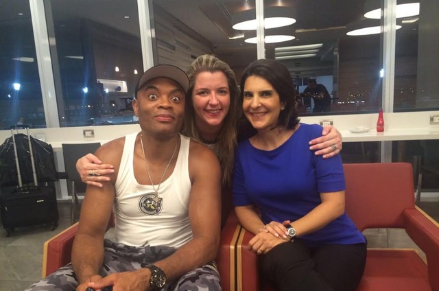 SporTV e Combate acompanham Anderson Silva horas antes de voltar ao octógono