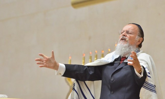 Edir Macedo deve ganhar minissérie na Record