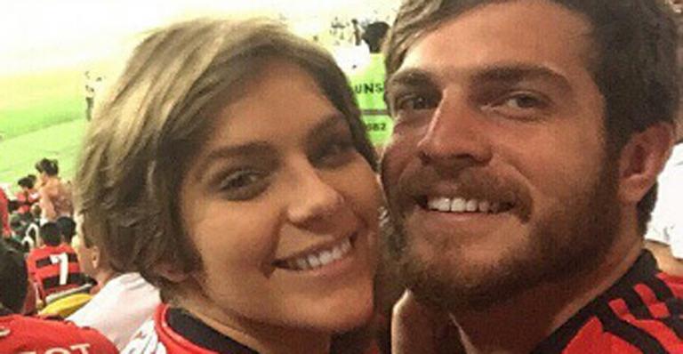 Isabella Santoni está solteira; ex-namorado apagou fotos do casal