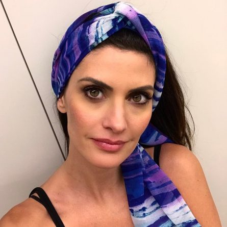 Artistas apoiam campanha “Vá de lenço” no Dia Mundial contra o câncer