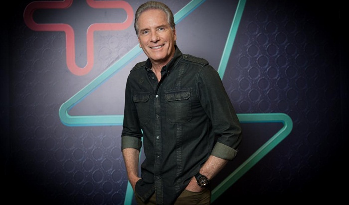 Record adia estreia de “Power Couple” para não concorrer com “BBB”