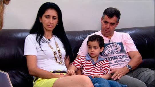 SuperNanny orienta pais que dão atenção a filha e filho fica com ciúmes neste sábado (18)