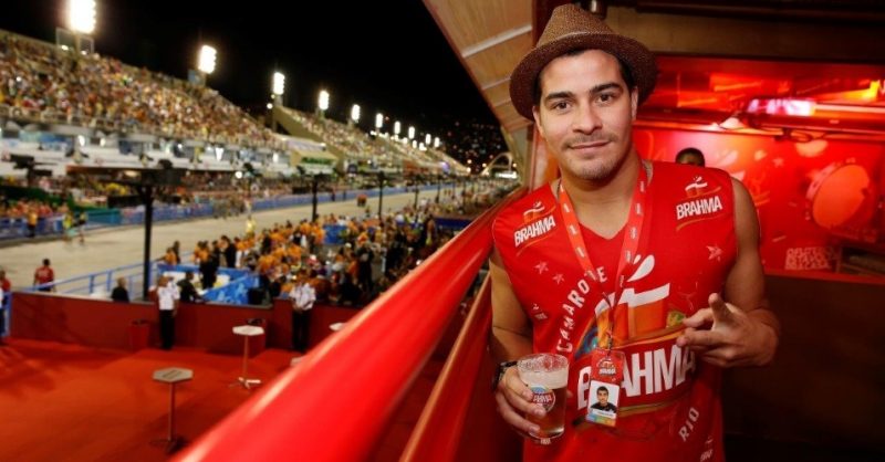 Thiago Martins usa o Carnaval para laboratório; confira