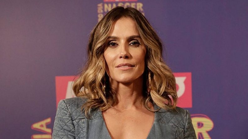 “Vídeo Show” quer testar Deborah Secco na bancada do programa