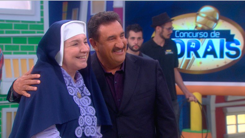 Ratinho faz participação especial nesta semana em “Carinha de Anjo”, no SBT