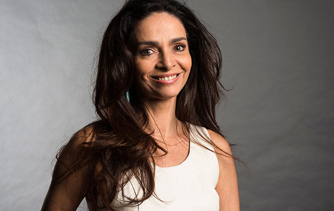 Claudia Ohana está na mira da Record