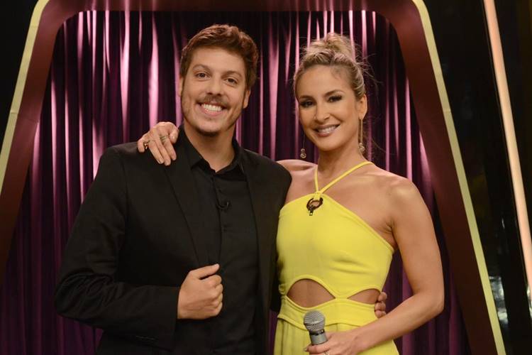 Com Claudia Leitte, “Programa do Porchat” estreia nova temporada com péssima audiência