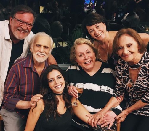 Giovanna Lancellotti agradece veteranos da Globo em despedida de novela