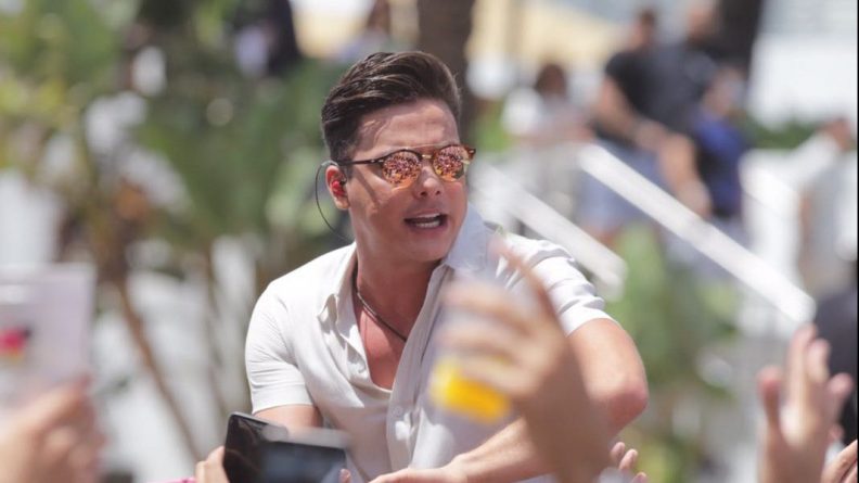 Fãs de Wesley Safadão sofrem choque elétrico em show após queda de cabo