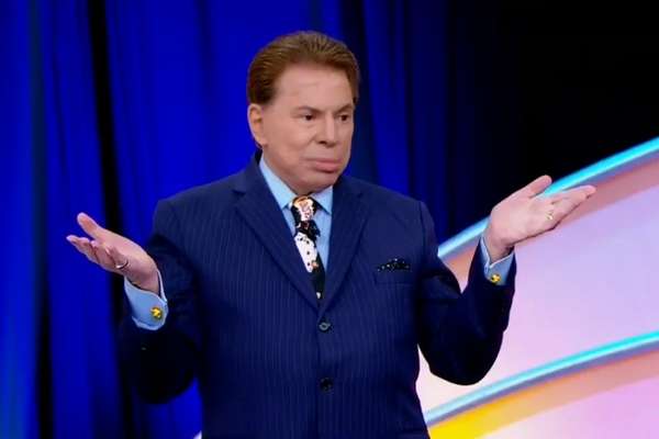 Cantor revela que infartou antes de se apresentar no “Programa Silvio Santos”
