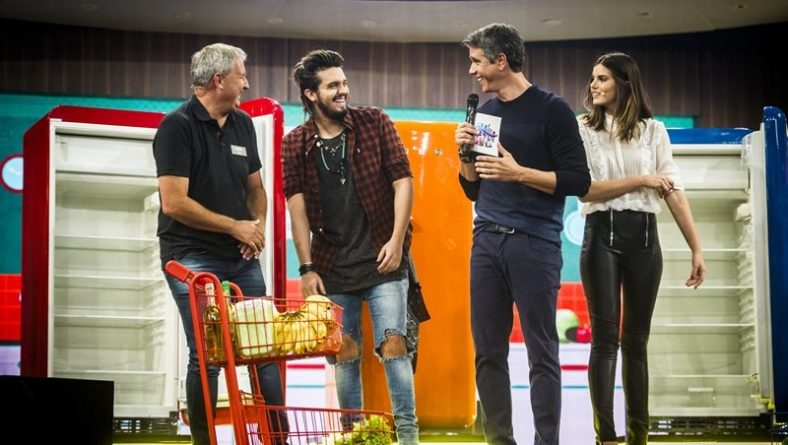 Luan Santana e Camila Queiroz participam da nova temporada de “Tamanho Família”