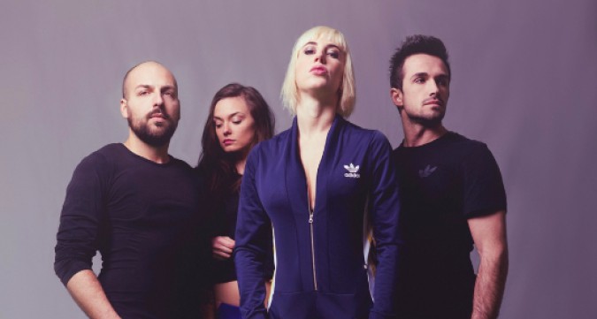 Banda italiana fica impressionada com estrutura da Globo para “Rock Story”