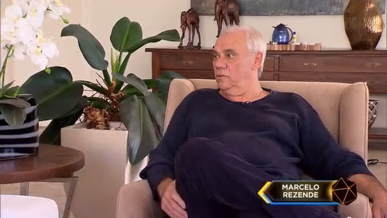 Marcelo Rezende está emocionado com apoio da Record