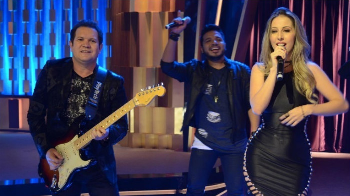 Cantora Leya Emanuelly divulga conversa com Ximbinha: “Para mim tava vulgar, uma p…”