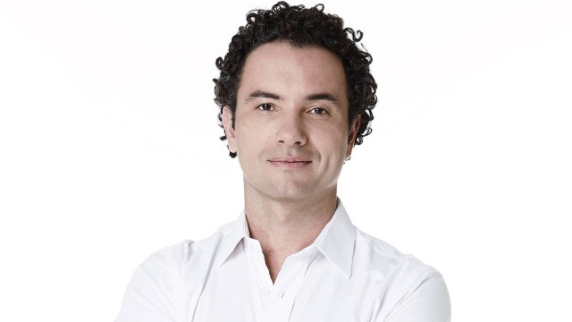 Marco Luque é confirmado com novo personagem no elenco da “Escolinha do Professor Raimundo”