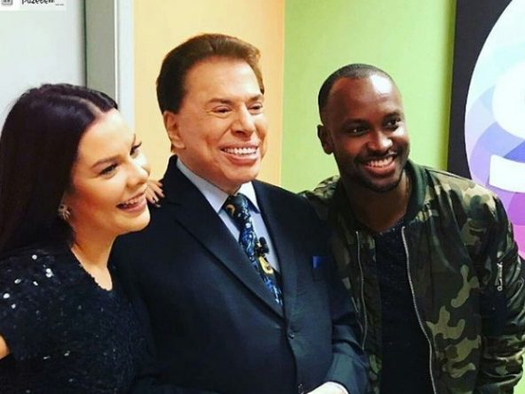 Fernanda Souza ganha aviãozinho de Silvio Santos: “Morro dura mas não gasto aquele aviãozinho”