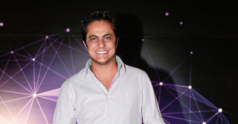 Thammy Miranda esclarece cancelamento de espetáculo: “Falta de caráter do diretor”