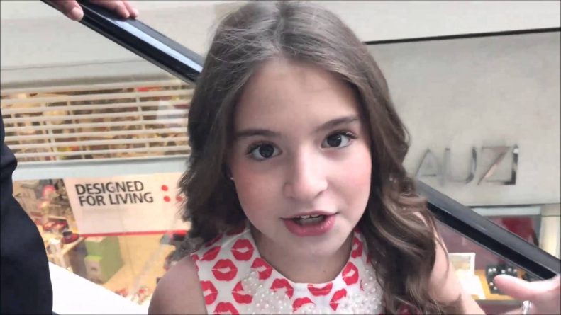 Conheça Sophia Valverde, atriz que protagonizará a nova novela do SBT