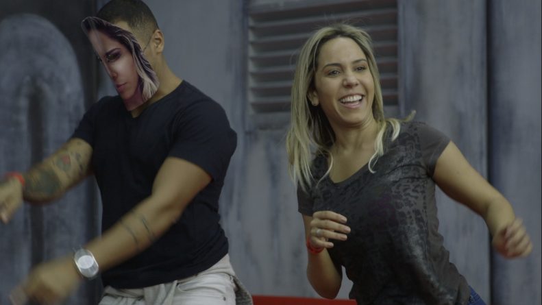 Autor do perfil “Vem Me Buscar Hebe”, Tiago Tavares ganha a internet